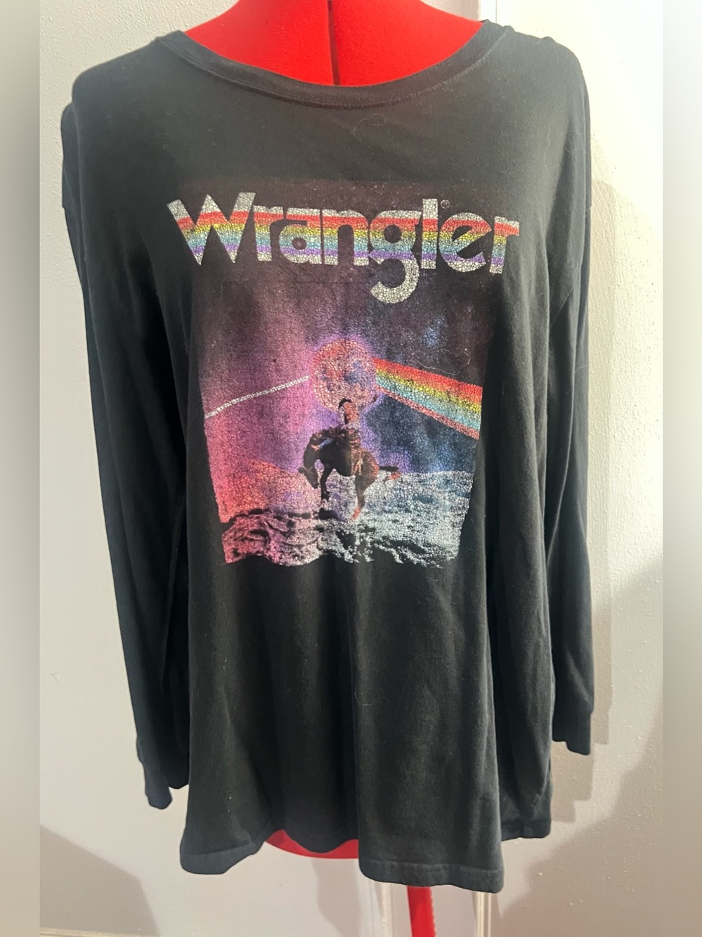 Wrangler Women’s Boyfriend Black Long Sleeve Tee Horse Rainbow Graphic Large